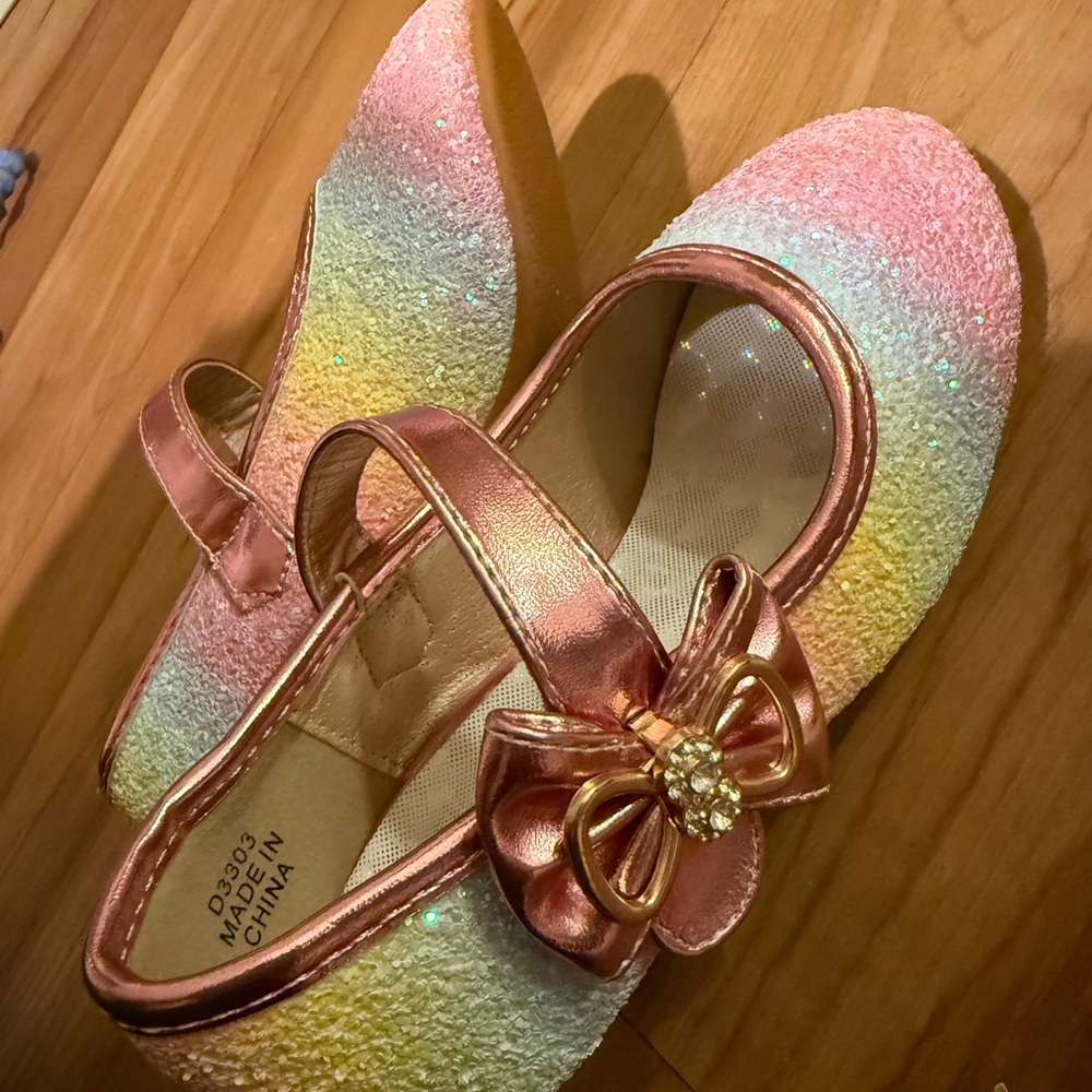 Girls Sparkly Rainbow Mary Jane Dress Shoes Size 9 – New Without Tags